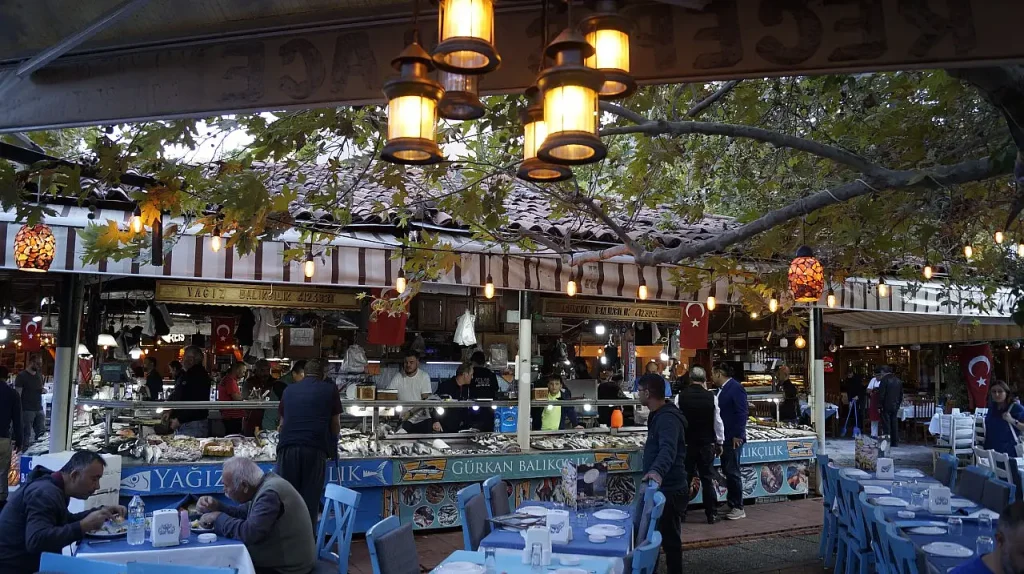 BALIK HALİ Balıkçının Yeri Restaurant